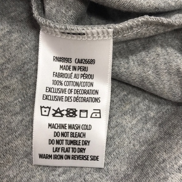 Robert Graham Elliot Quarter Zip Pullover - Picture 5 of 6